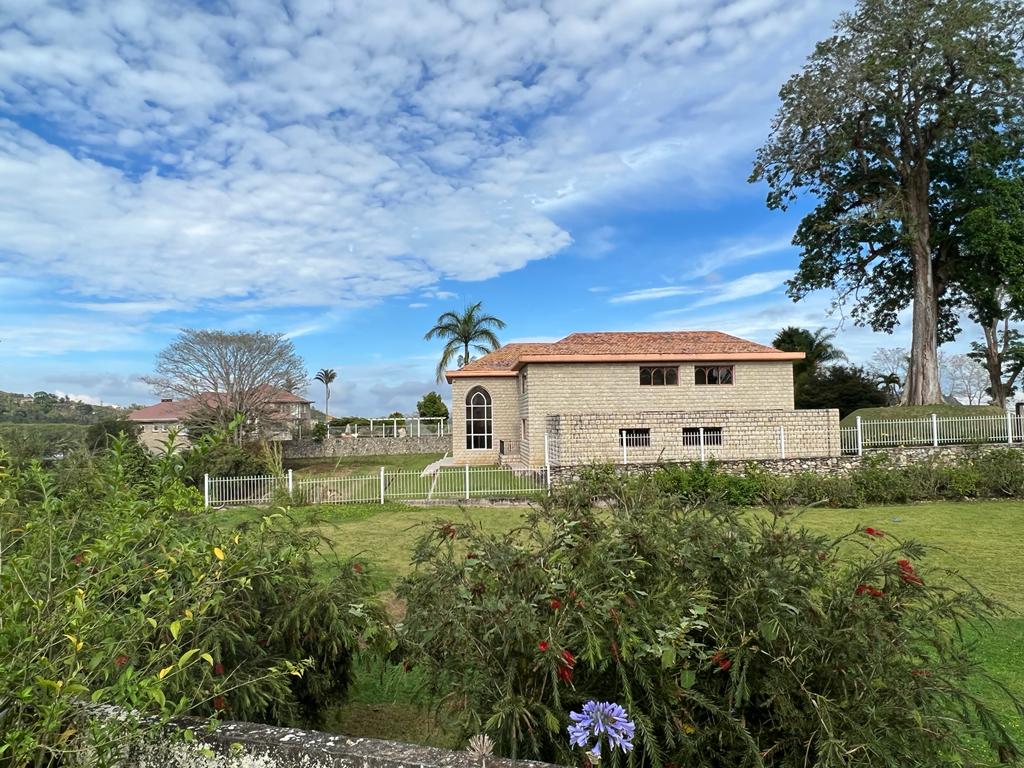 11 FACHADA.JPG