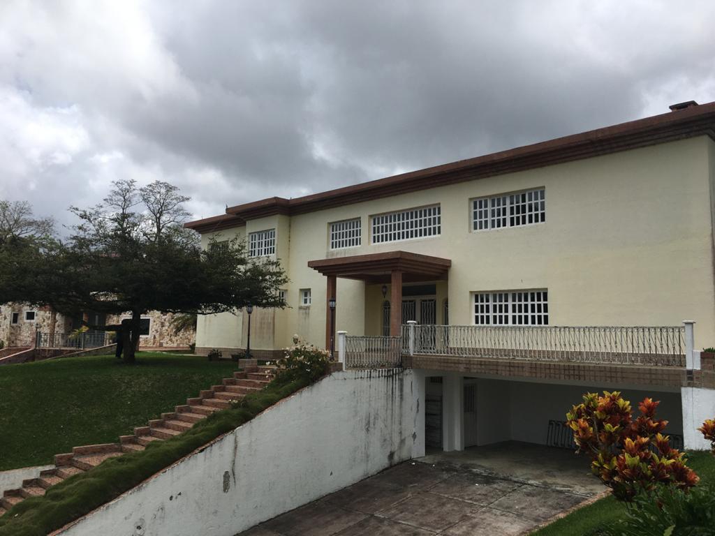 6 FACHADA.JPG