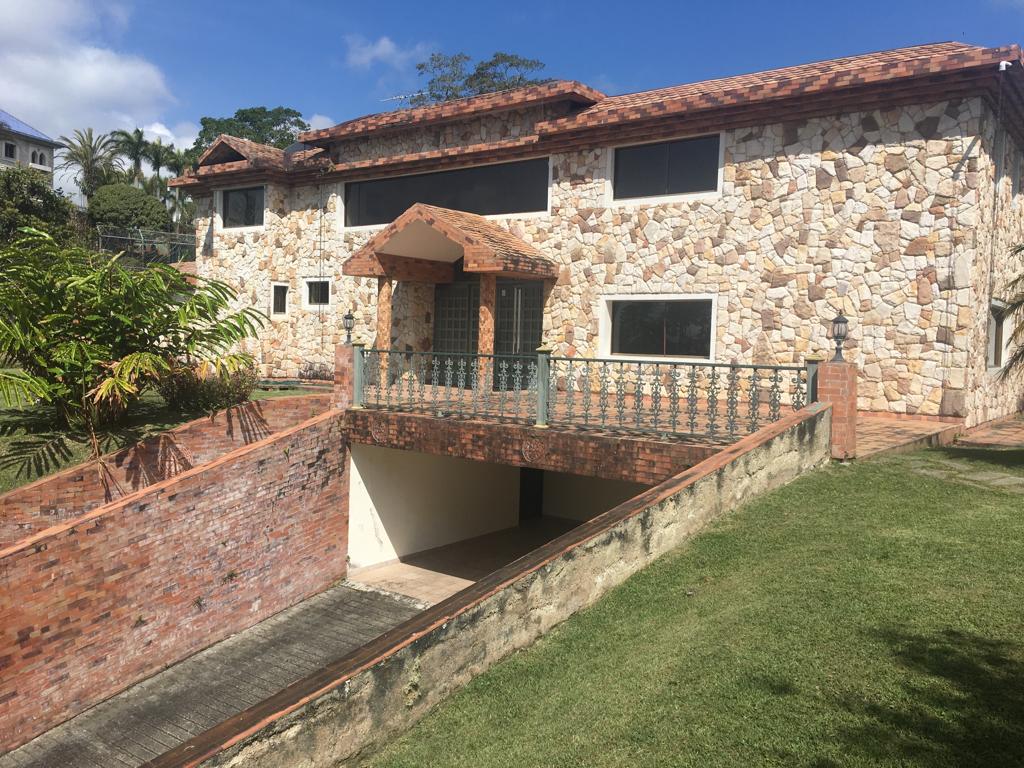 3 FACHADA 3.JPG