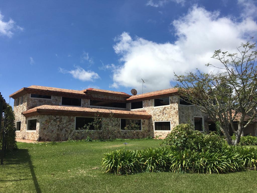 6 FACHADA TRASERA.JPG