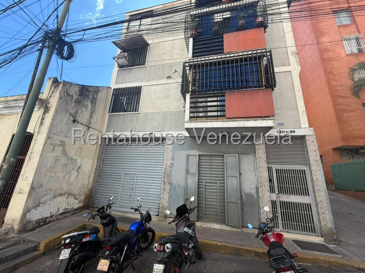 Comercial a pie de calle, ideal depósito, Altagracia