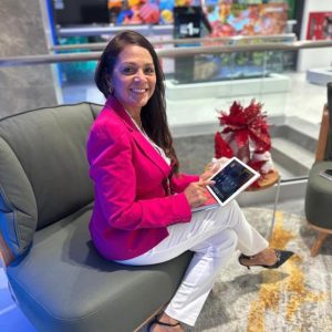 Thais Reyna