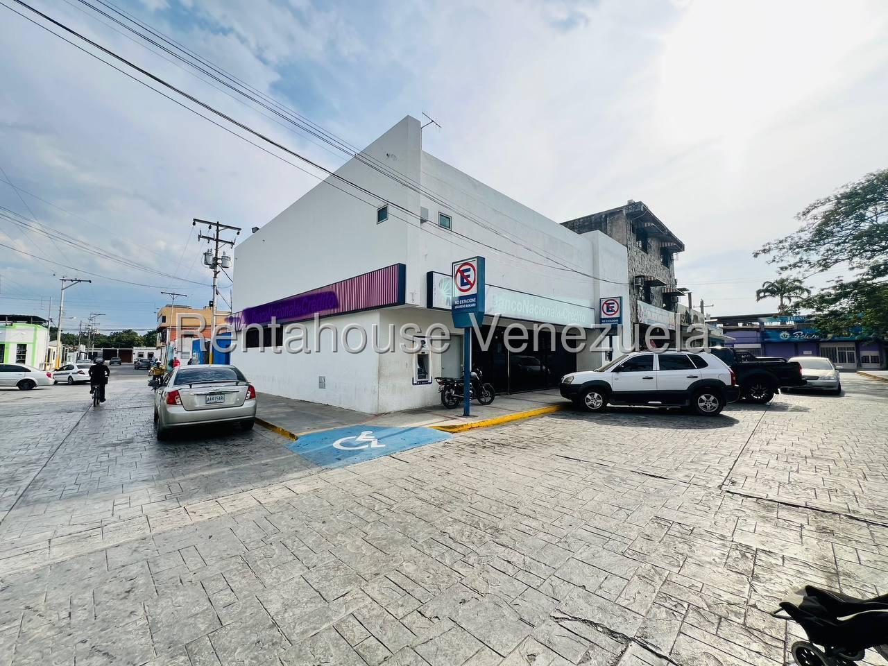 Comercial de 195 m² con 2 baños en Centro Palo Negro