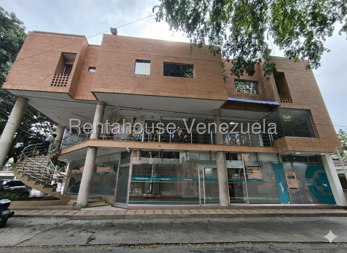 Comercial amoblado con visibilidad en Rancho Grande