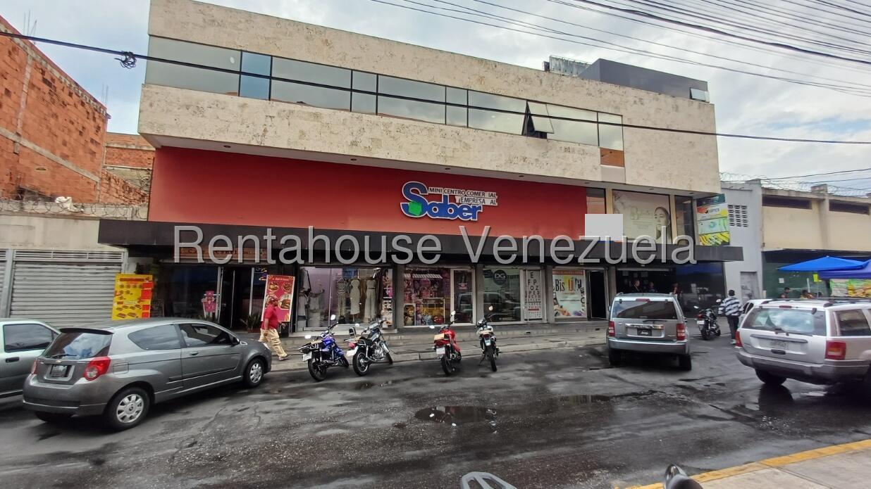 Comercial estratégico con aire en zona centro Maracay