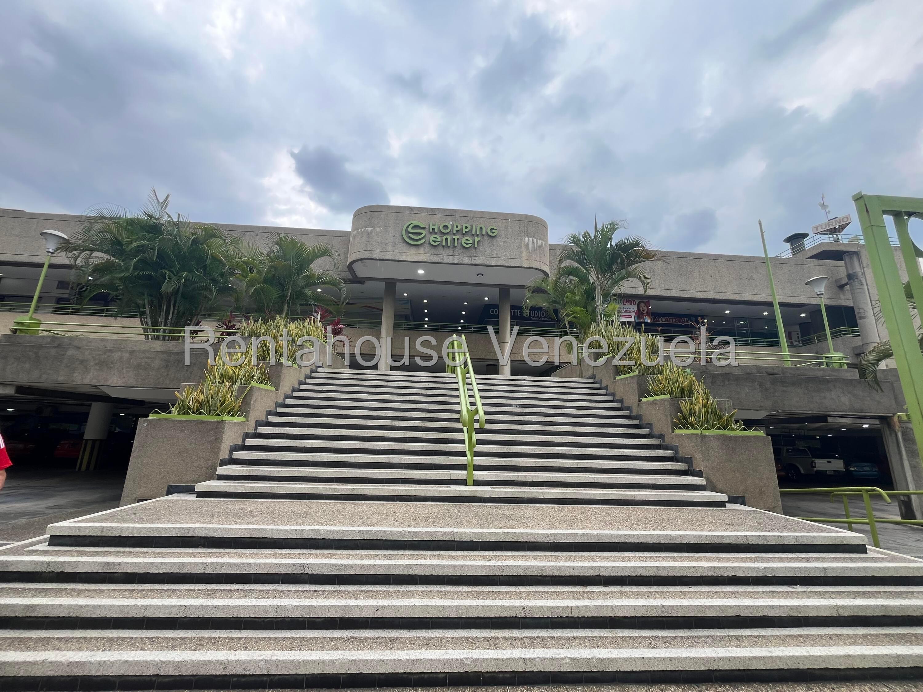 Comercial en primer piso con alto tráfico, Prebo I