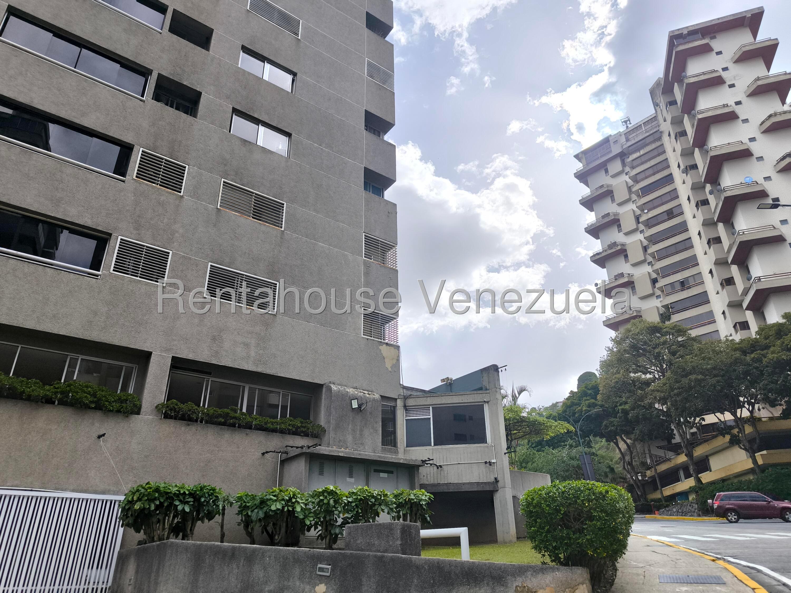Apartamento de 4 habitaciones con espacios amplios en Alto Prado