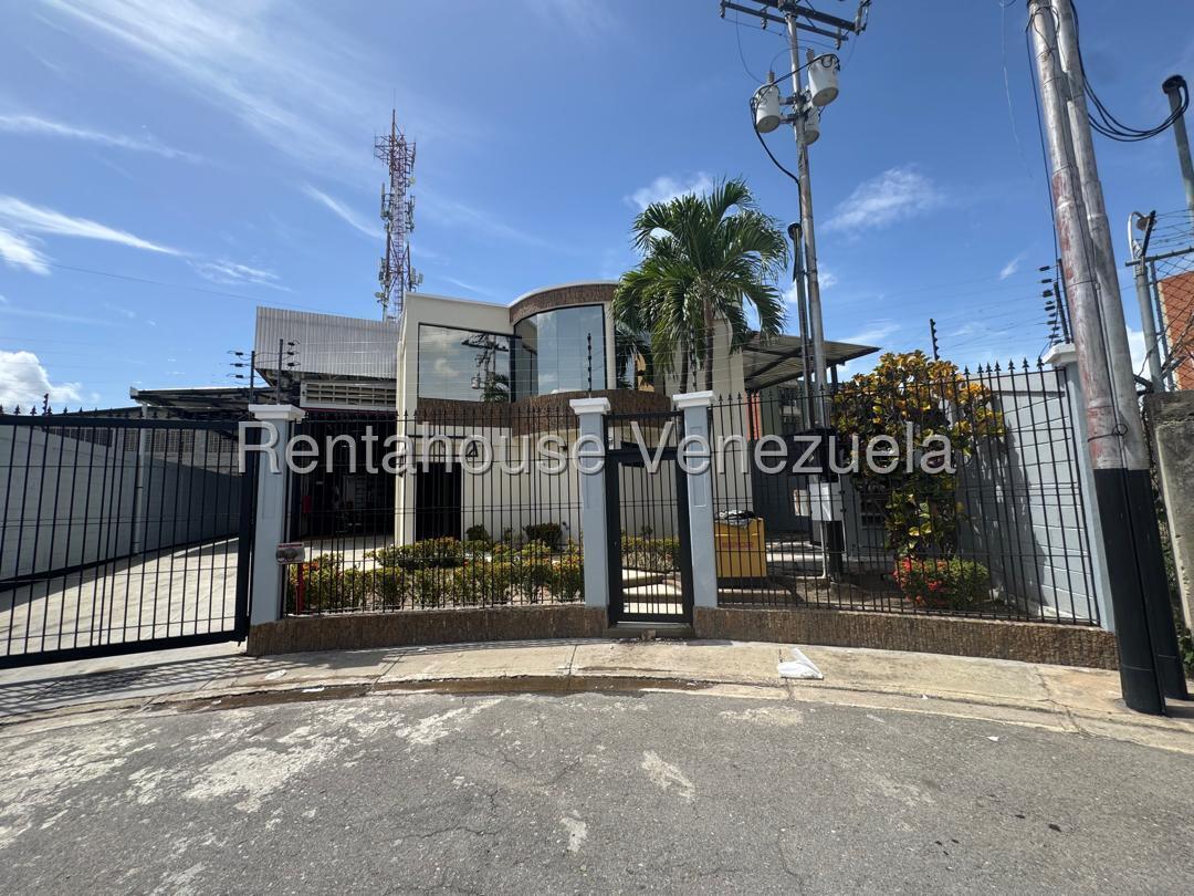 Comercial de 990 m² amoblado en La Morita