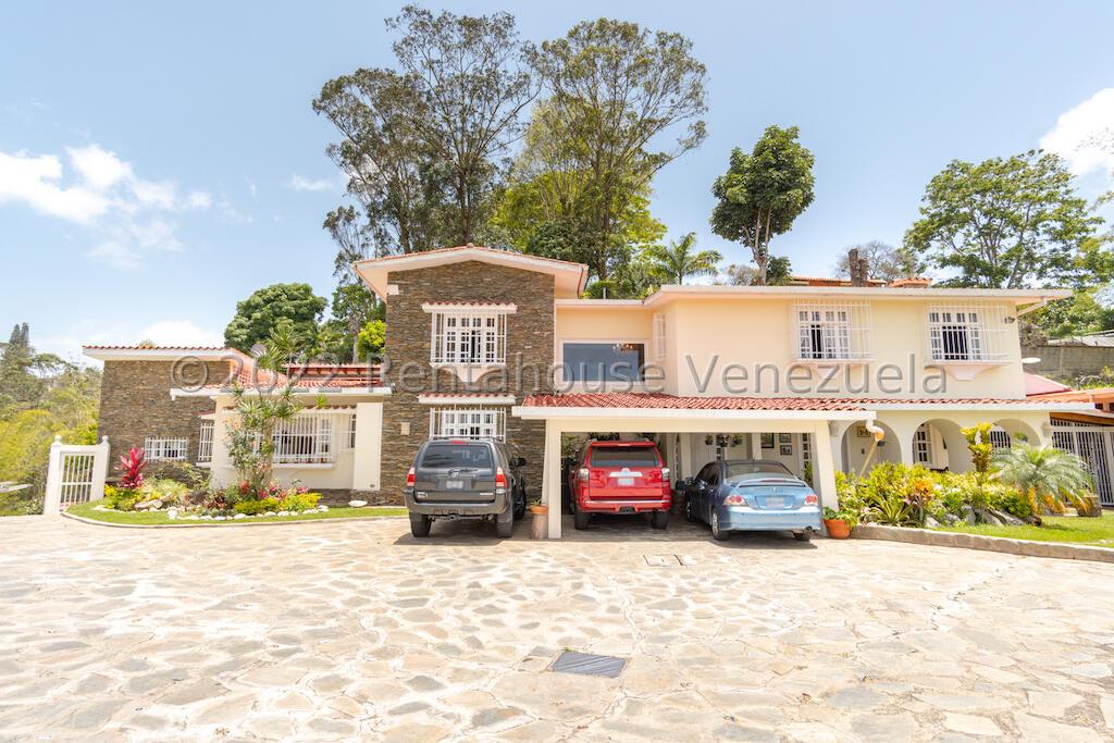 Casa con vista a La Lagunita en El Hatillo, Caracas