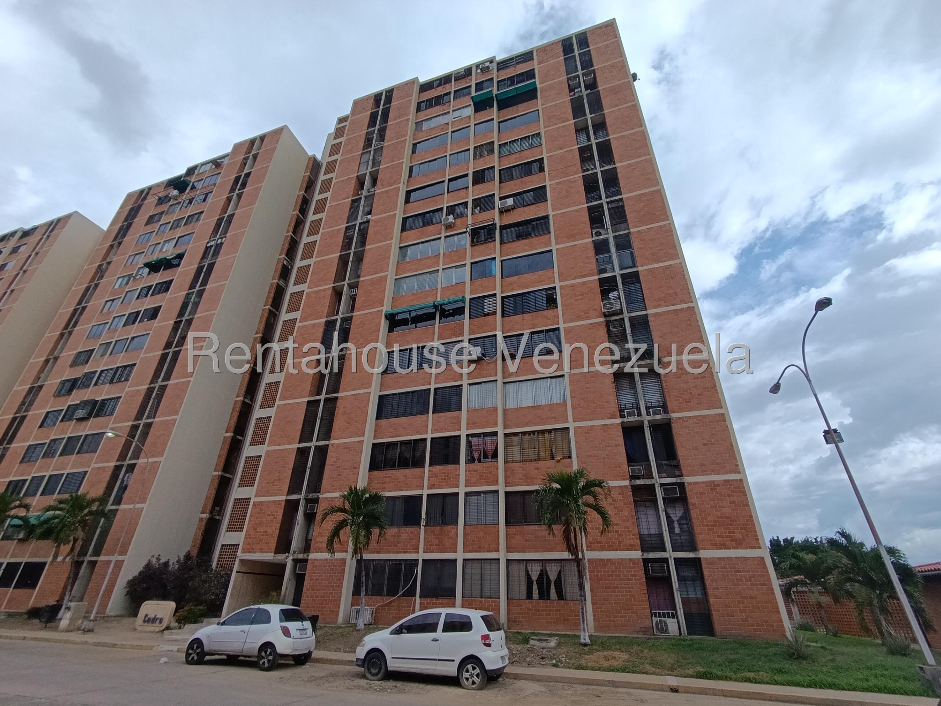 Apartamento 3 hab con vigilancia en Bosque Alto