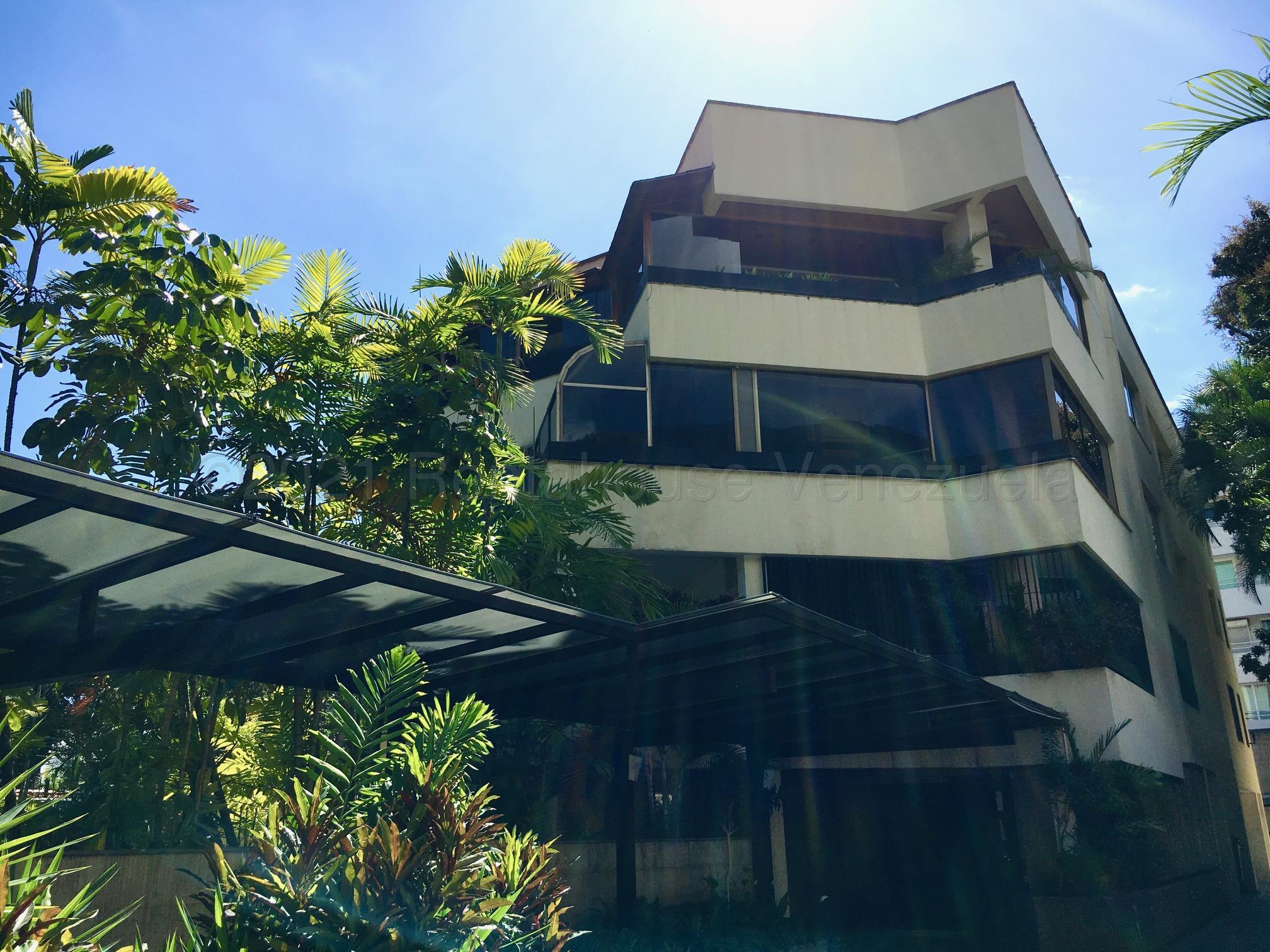 Apartamento remodelado con vista al Ávila en La Castellana