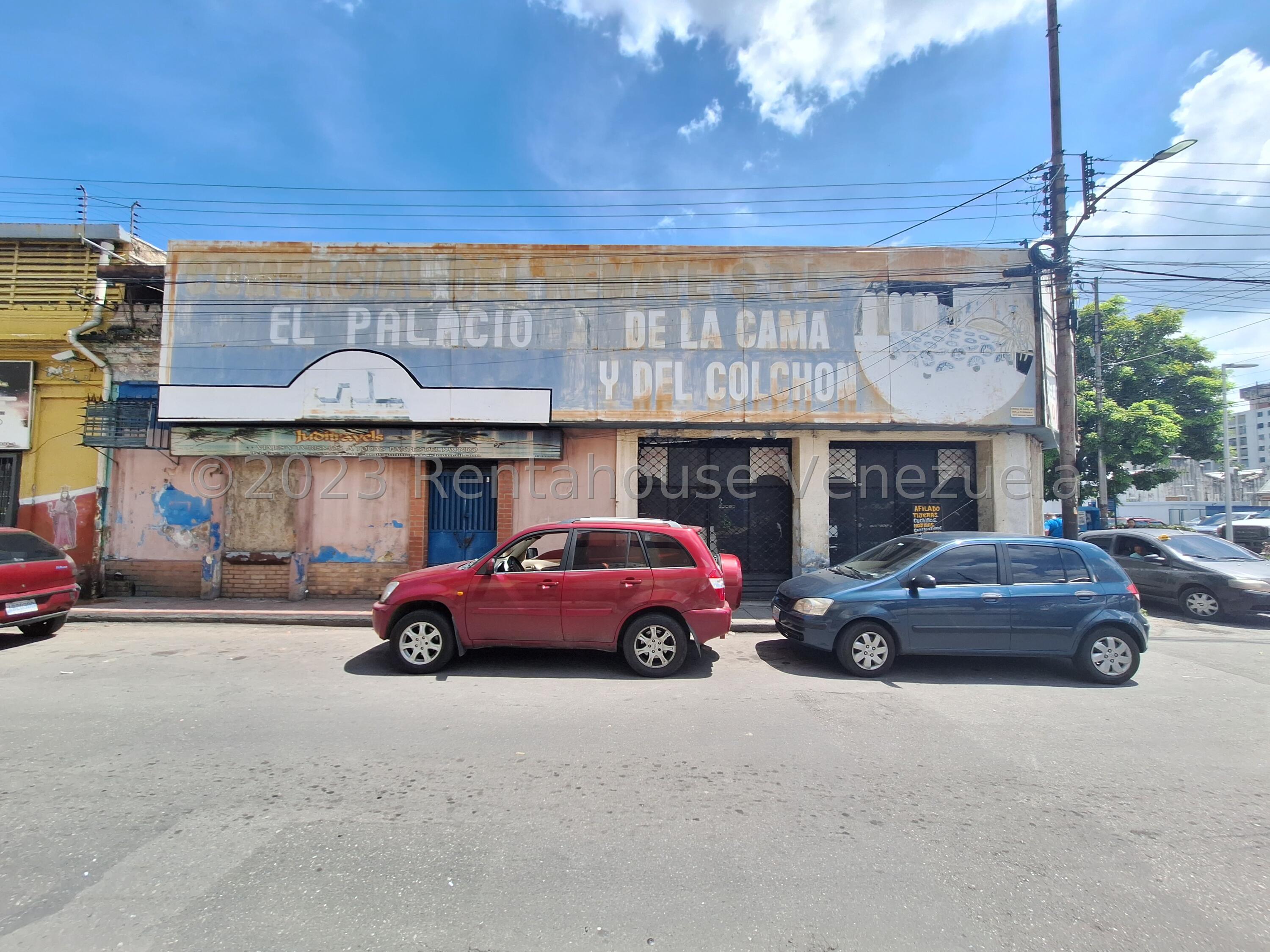 Comercial con gran exposición en zona Centro Maracay