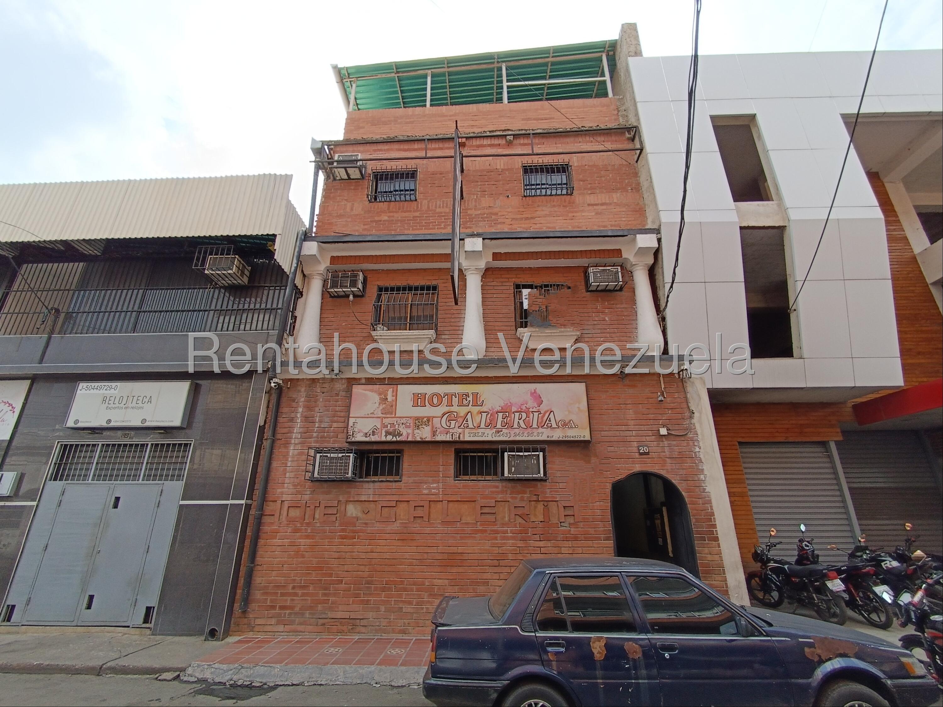 Comercial hotel operativo con 51 habitaciones en Zona Centro