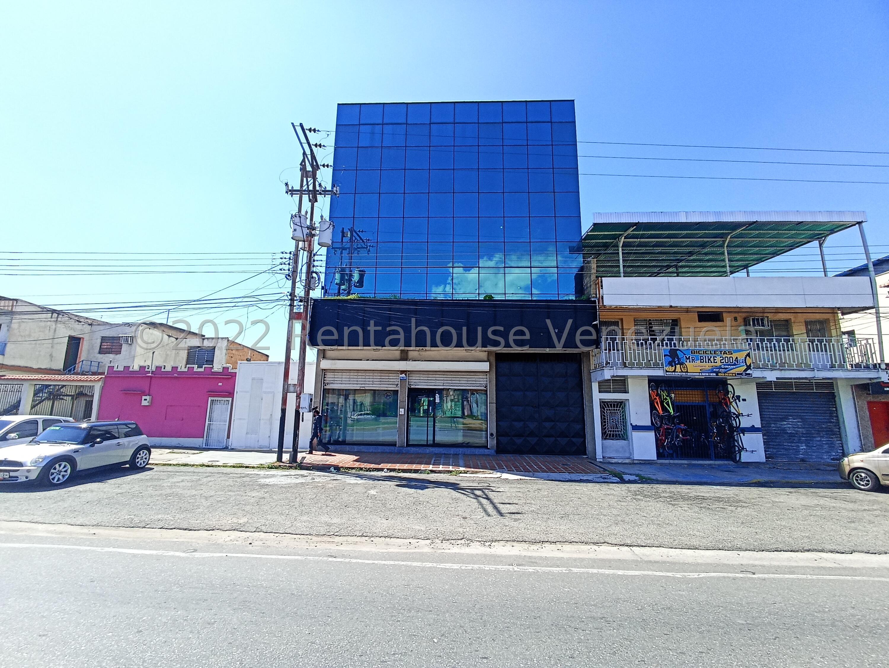 Comercial estratégico en Avenida Constitución Maracay