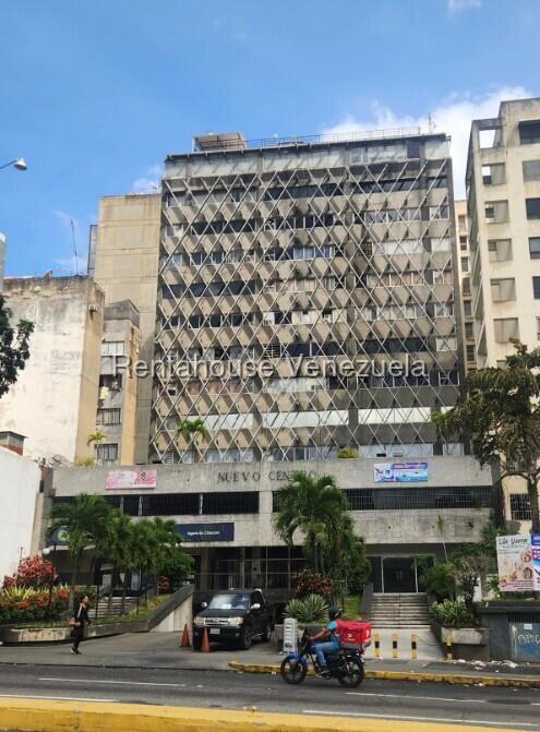 Comercial amplio y funcional en torre de oficinas, Chacao
