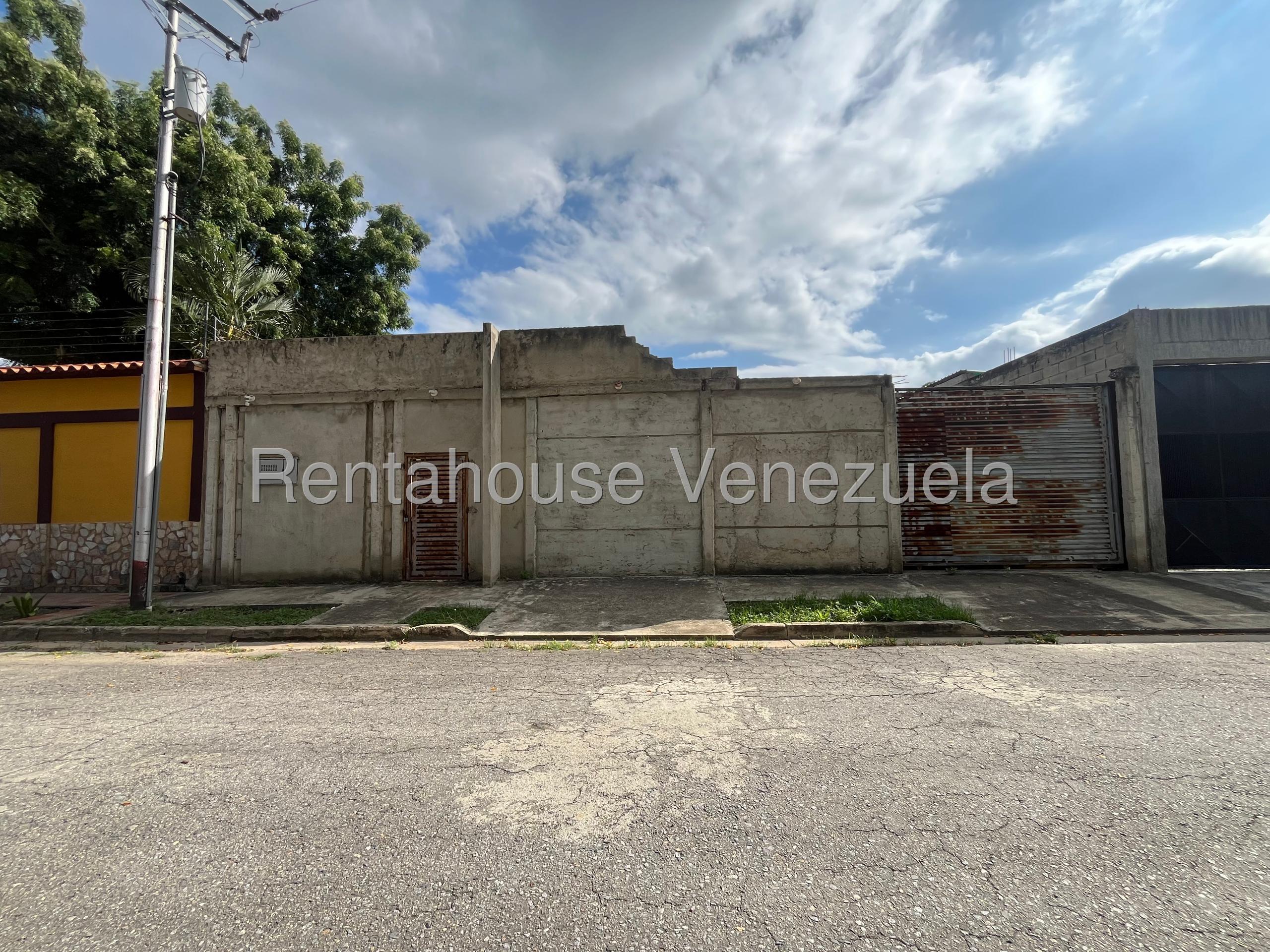 Terreno 450 m2 con servicios en Santa Rosalia