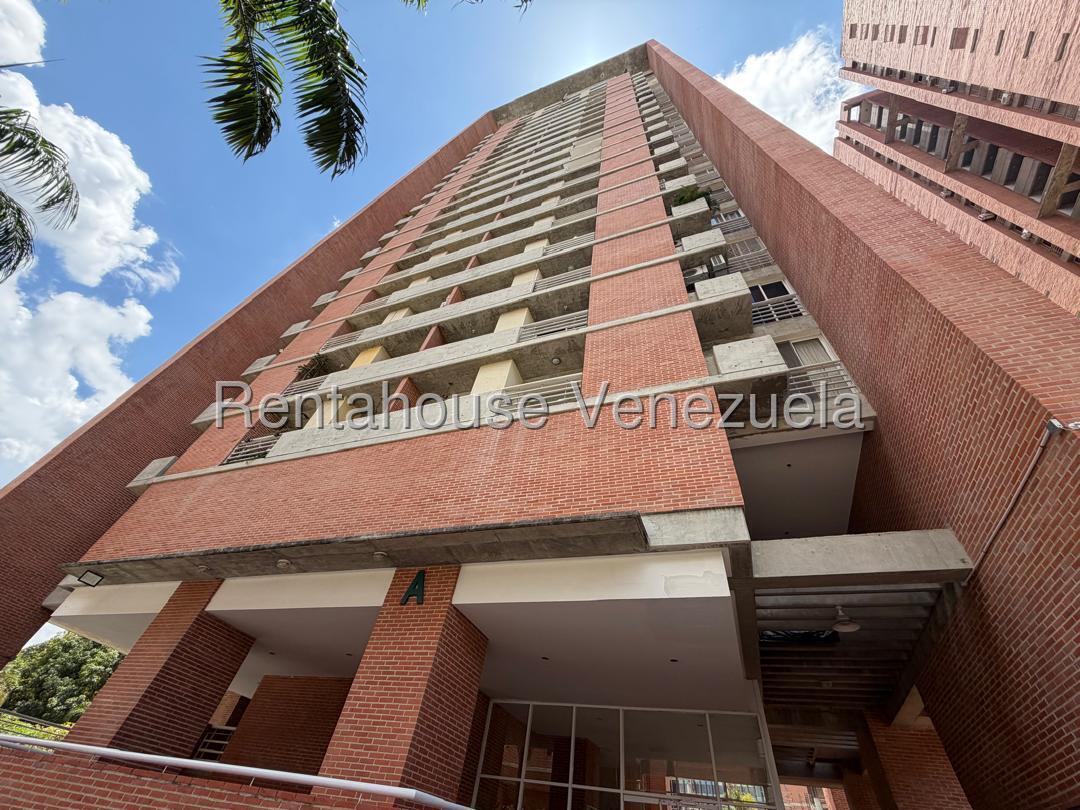 Apartamento amoblado con vista en Boleita Norte