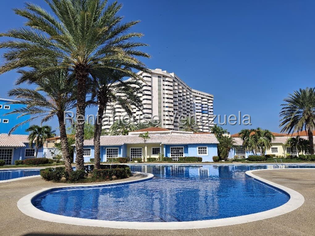 Apartamento con ático versátil en Porlamar