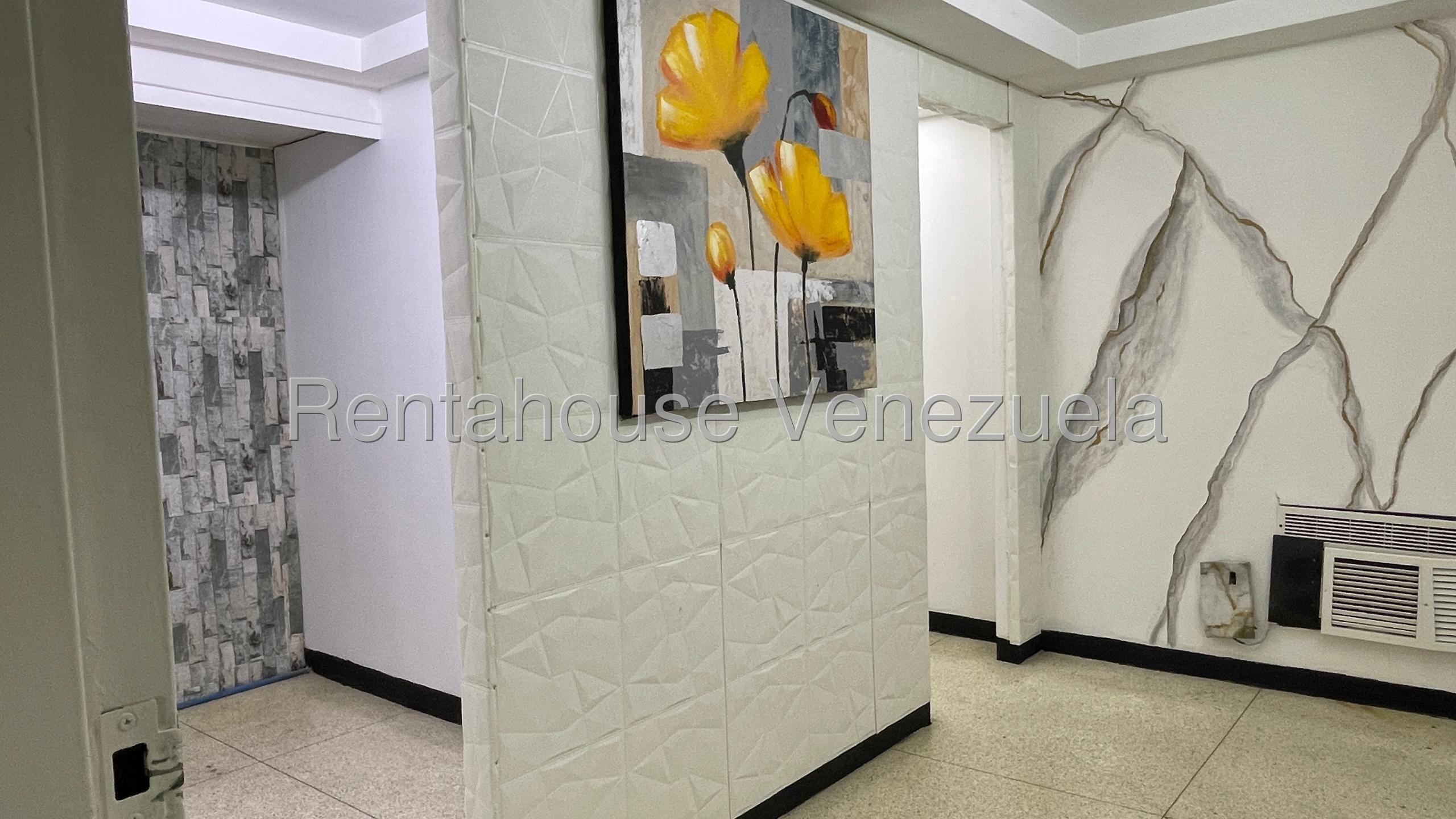 Comercial consultorio médico en centro clínico, La California Norte