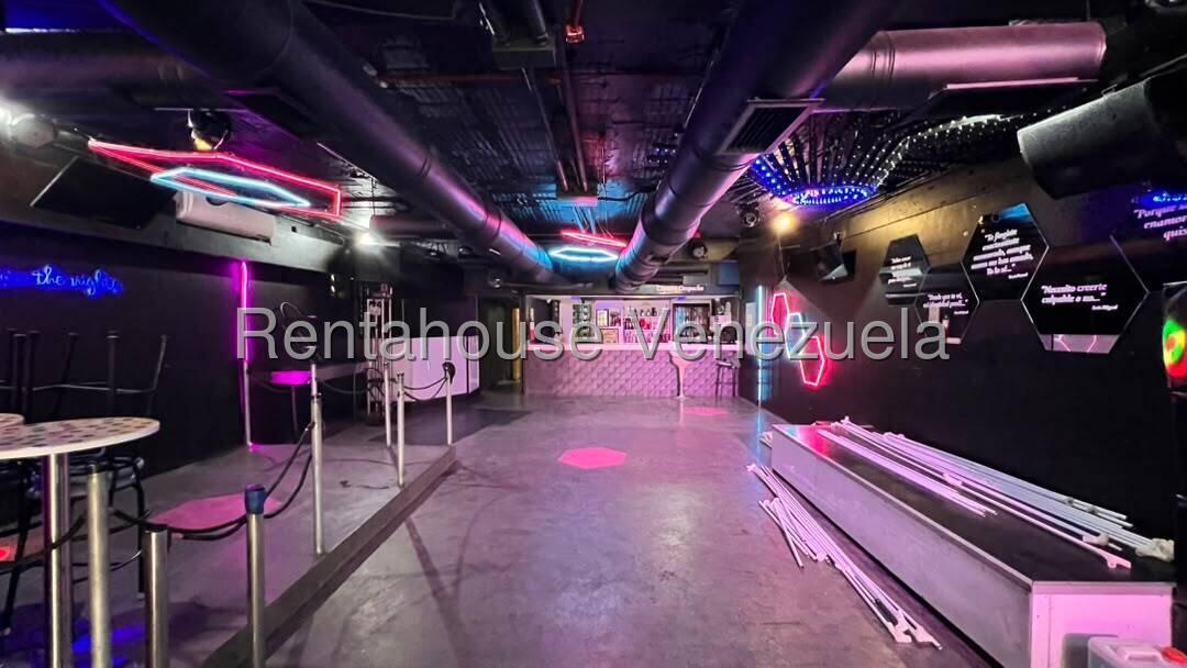 Discoteca de inversión con fondo de comercio en El Rosal