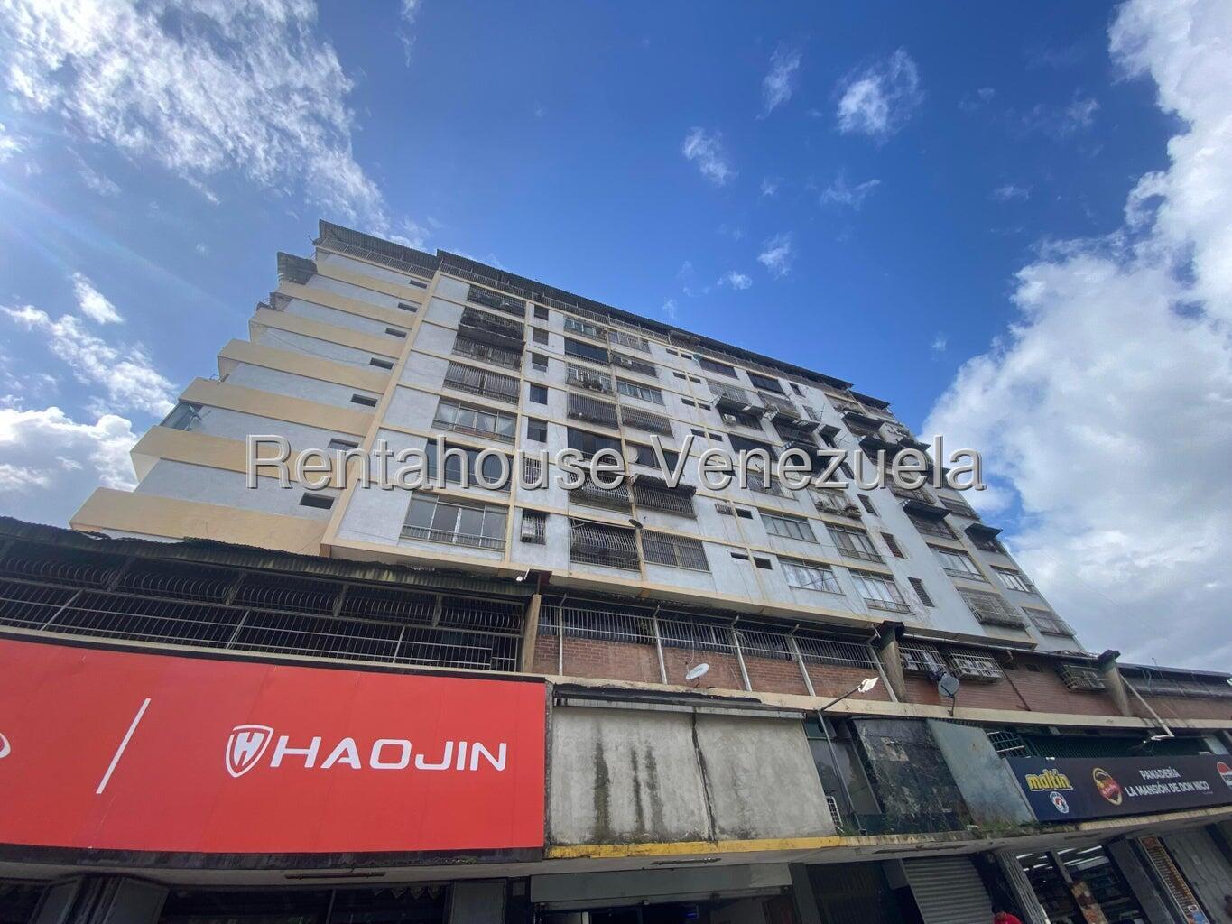 Apartamento revestido en Lebrun, Caracas