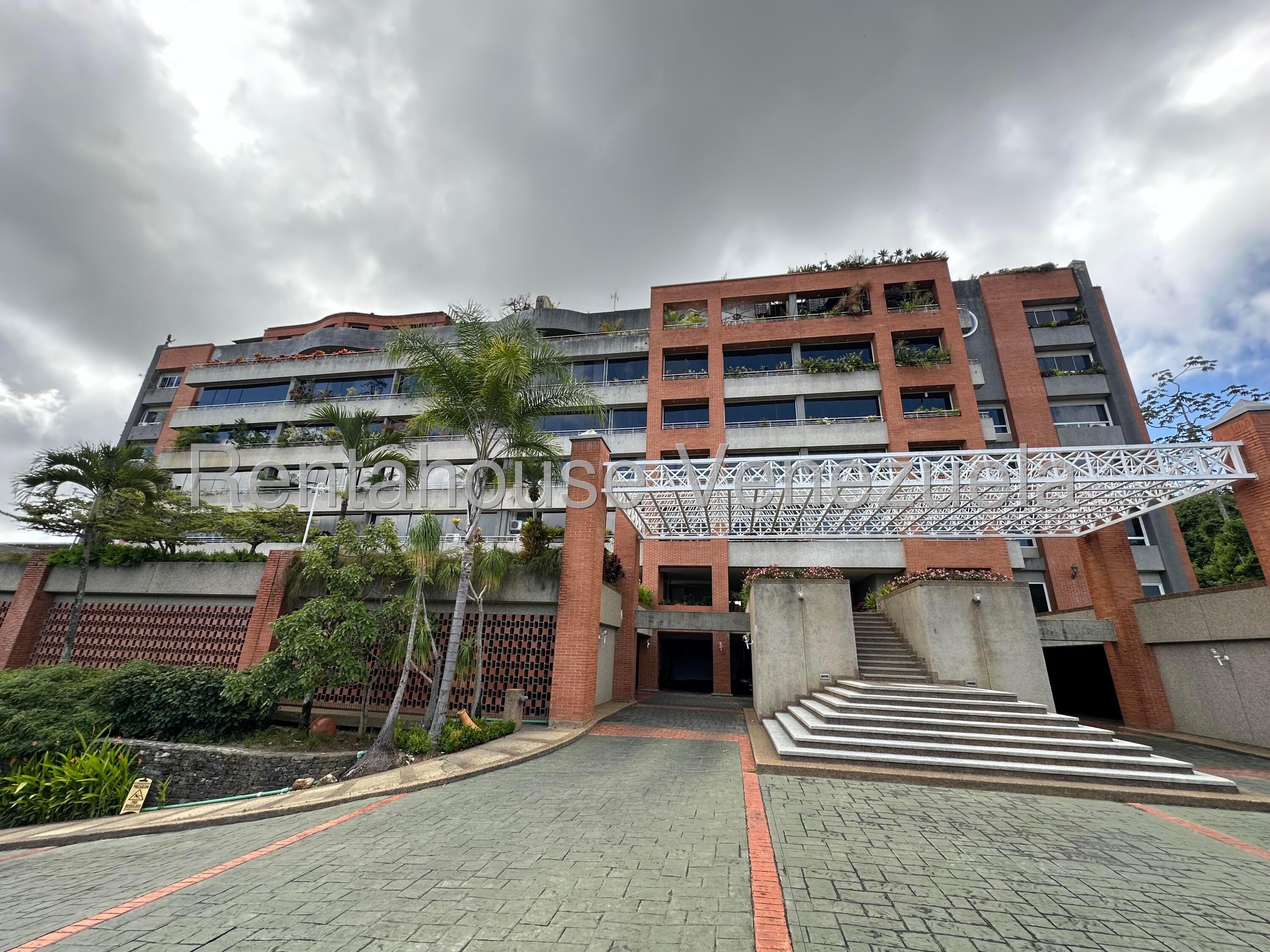 Apartamento 220 mts en Lomas de La Lagunita