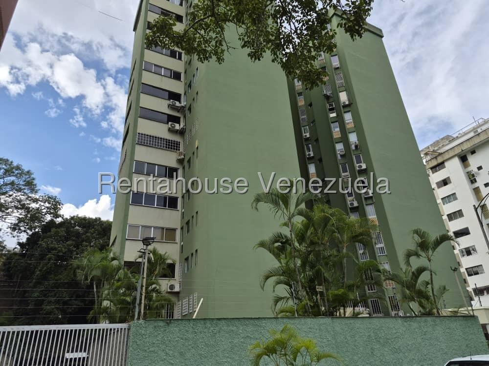 Apartamento con vista amplio en Santa Paula