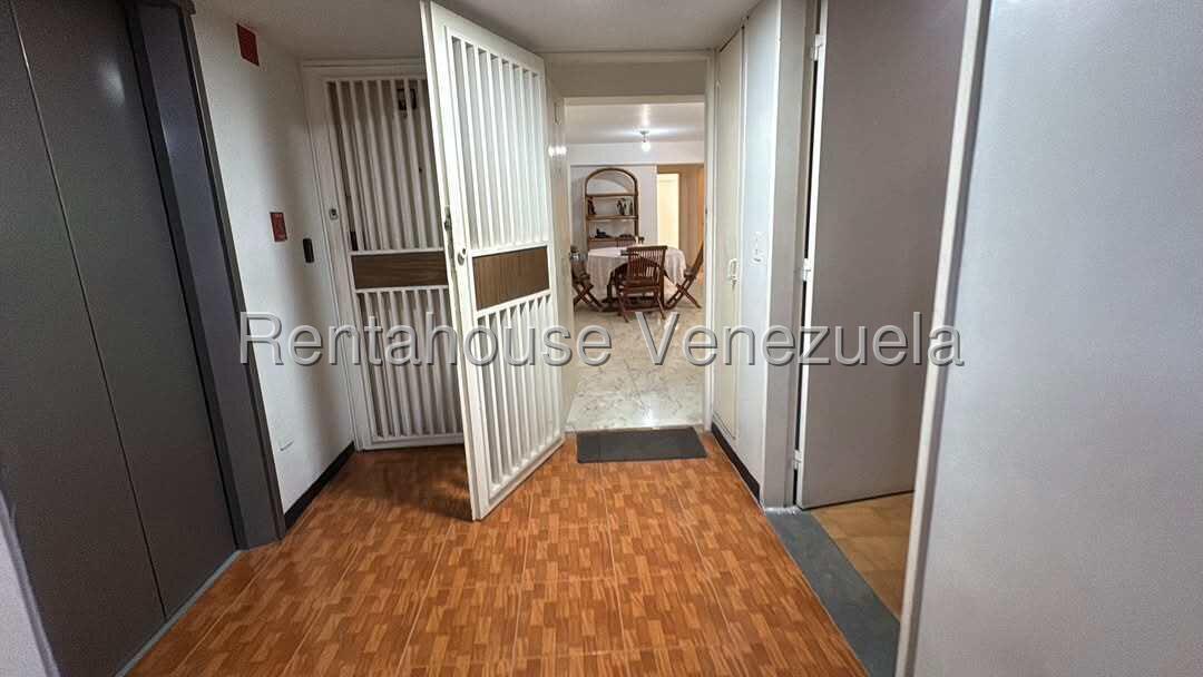 Apartamento 3 hab en Parque Carabobo, zona comercial