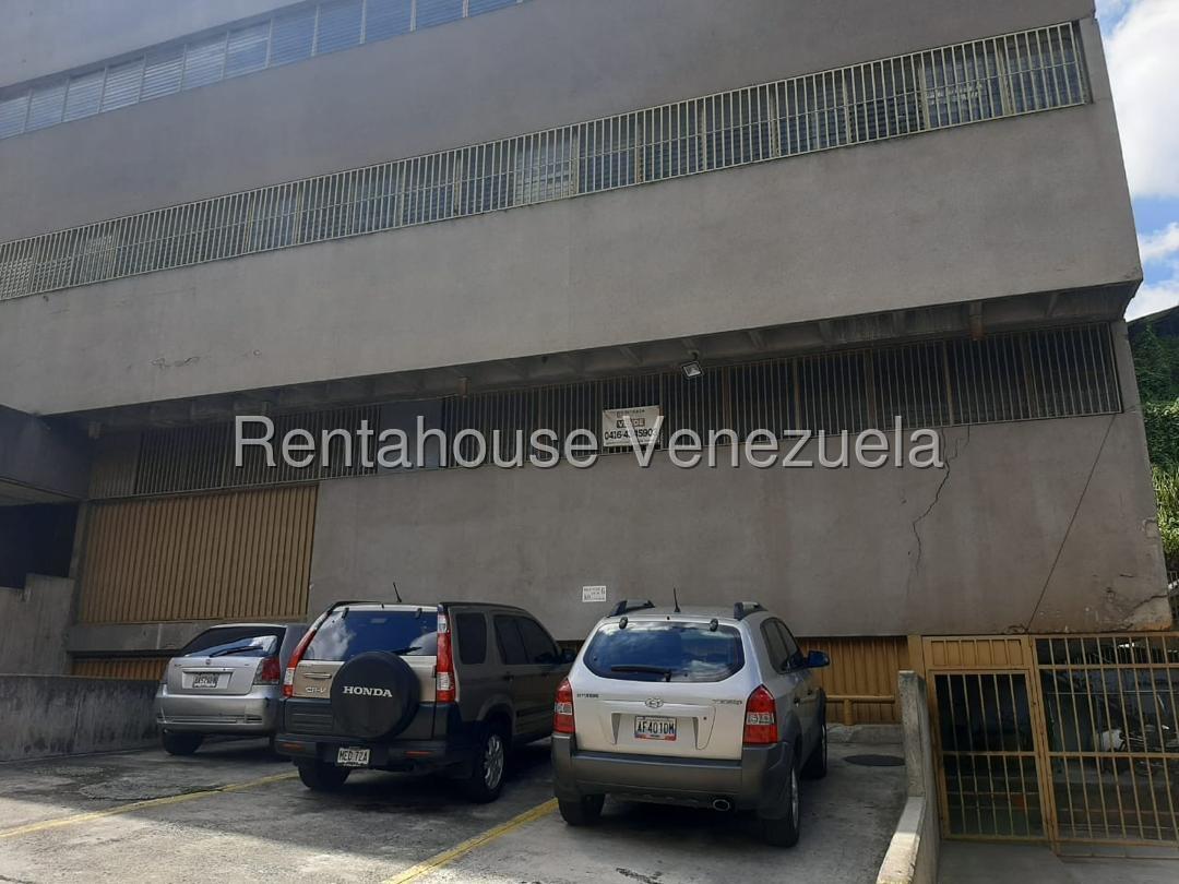 Comercial 220 m² planta baja con doble altura en Palo Verde
