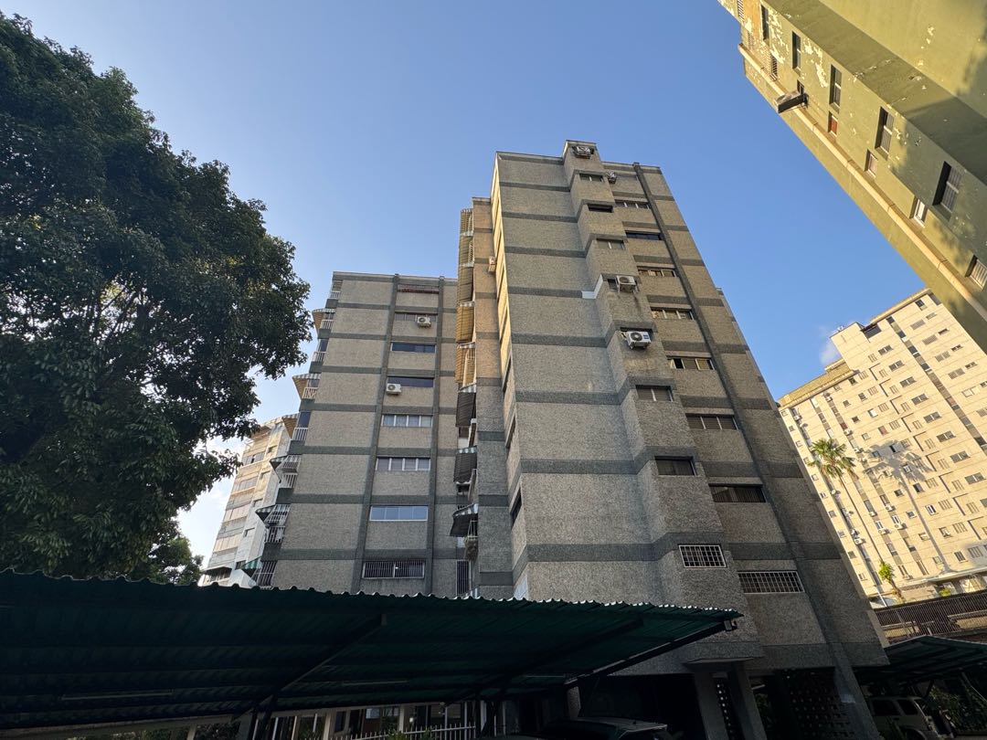 En Venta Apartamento en El Cafetal. Baruta - Caracas