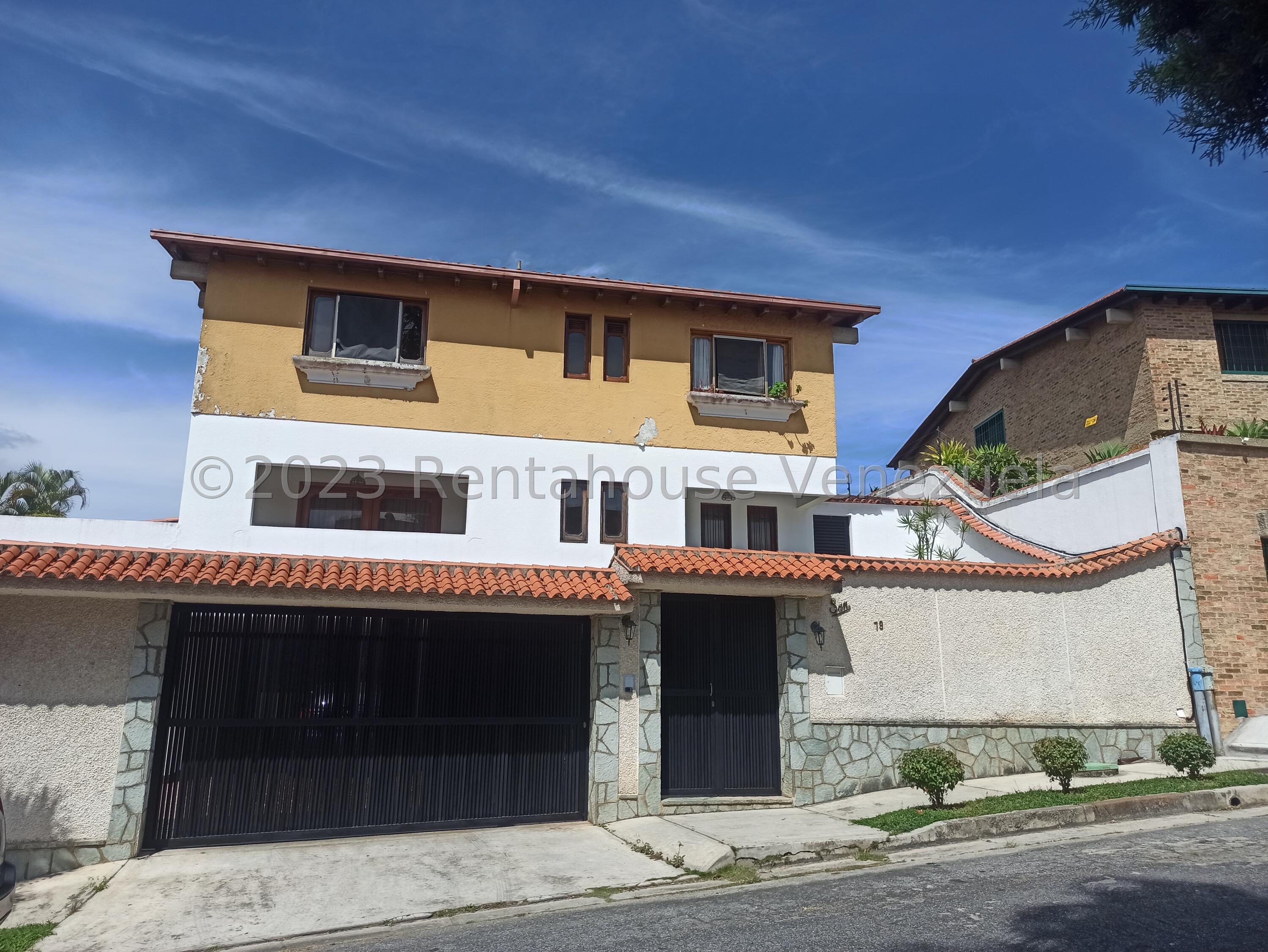 Casa espaciosa con áreas verdes en Los Samanes