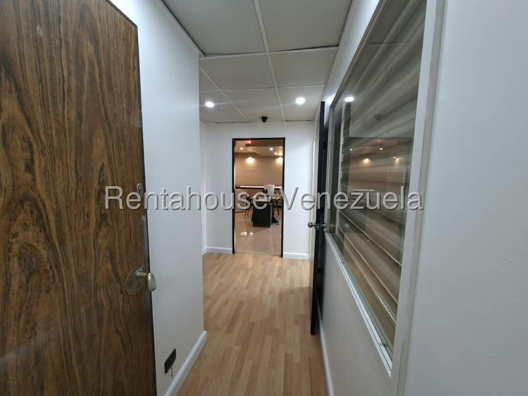 ALQUILER DE OFICINA EN BELLO MONTE