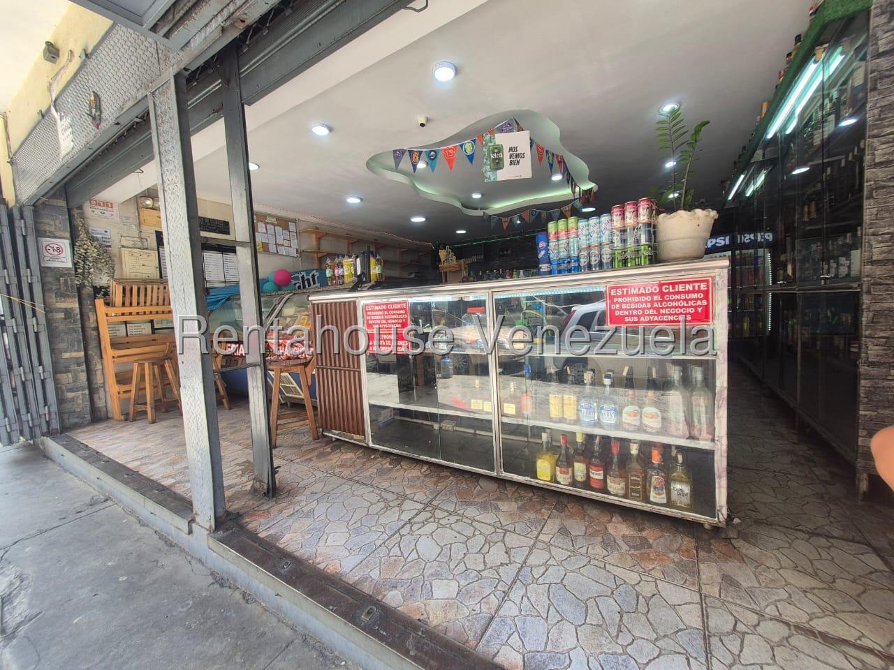 Licorería y frigorífico en venta La Candelaria Listo para seguir funcionando con clientela fija.
