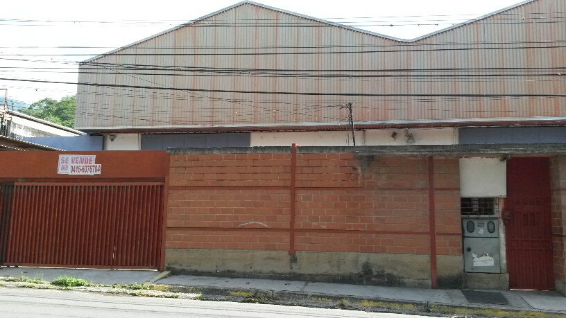 En Venta Galpon Zona Industrial en Guarenas. Estado Miranda