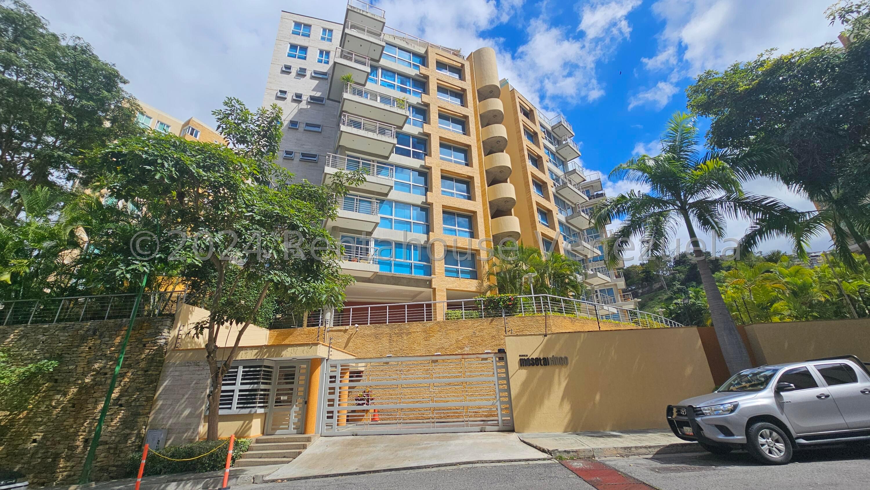 Apartamento amoblado con vista, 3 hab. Las Mesetas de Santa Rosa
