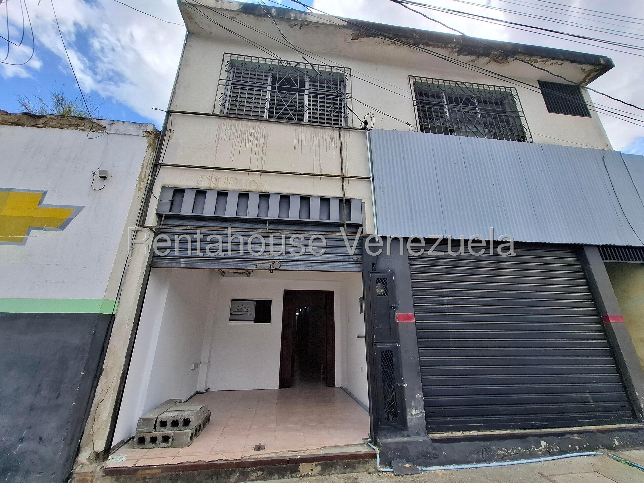 Comercial estratégico con depósito en Centro