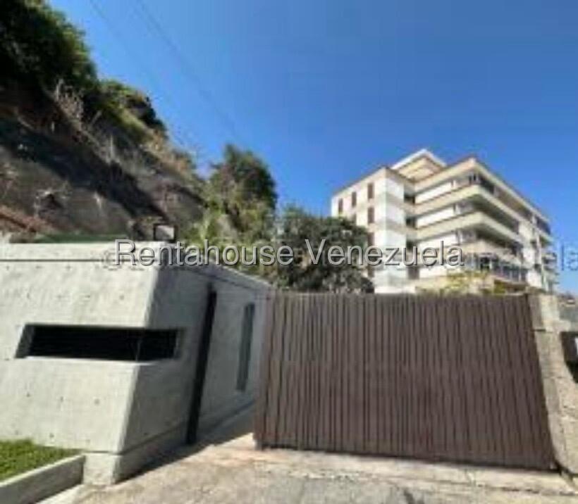 Apartamento remodelado con terraza y vista, Lomas Mercedes
