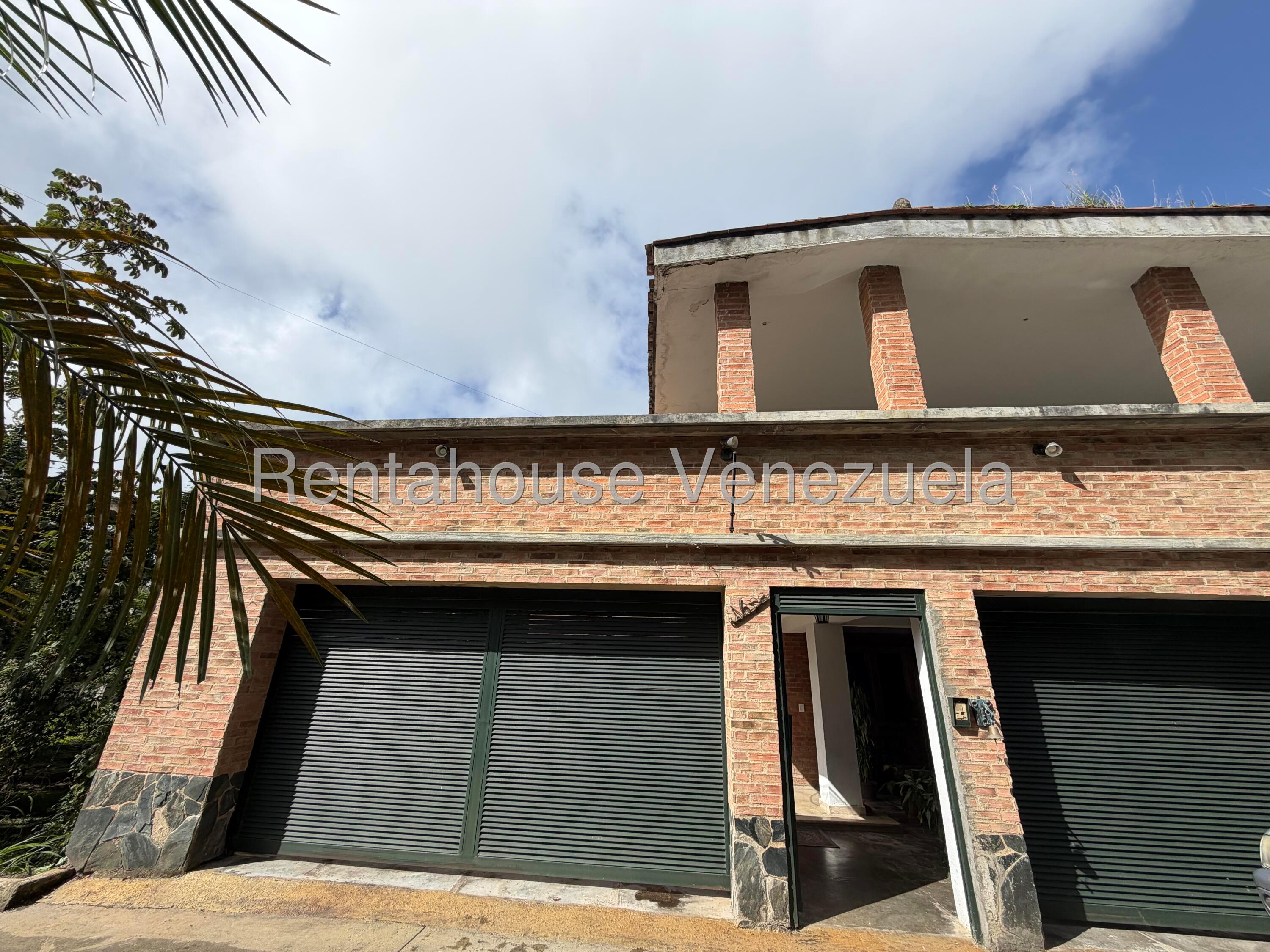 Casa de 6 habitaciones con vista espectacular en Villa Nueva Hatillo
