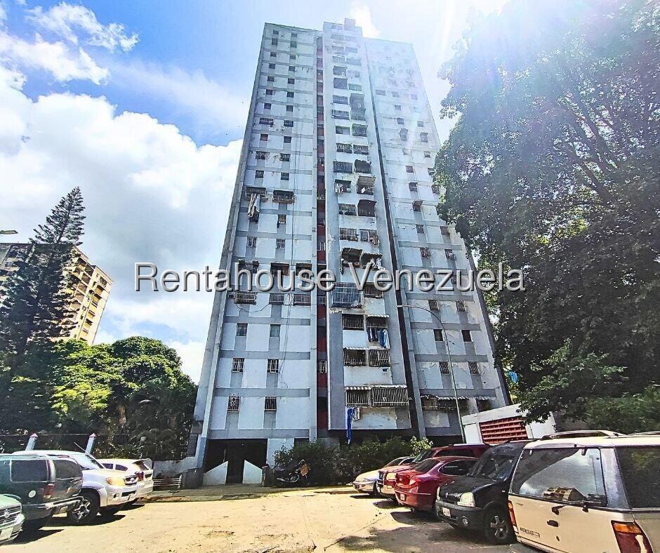 Apartamento remodelado 2 habitaciones en Caricuao