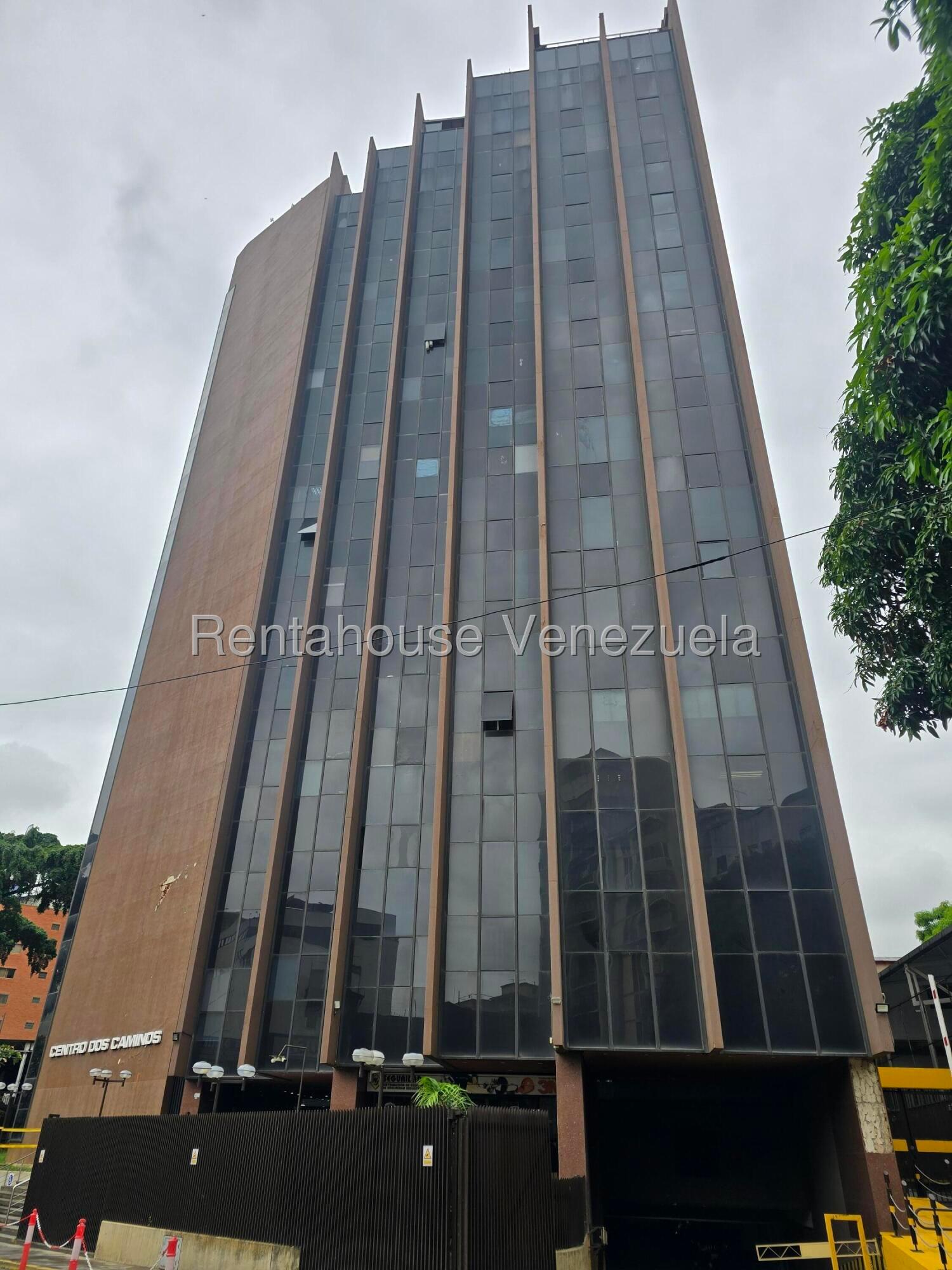 Comercial 125 m² amplios espacios Los Dos Caminos