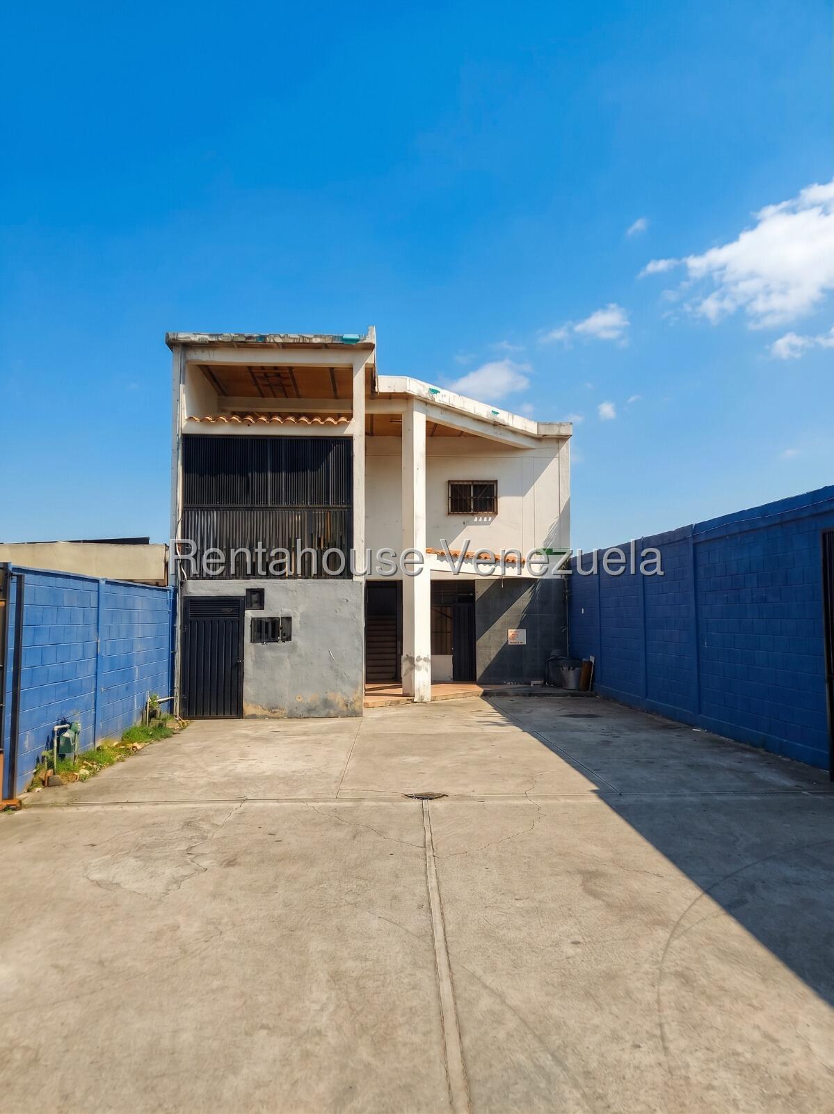 Comercial en avenida principal, alto flujo, Centro Charallave