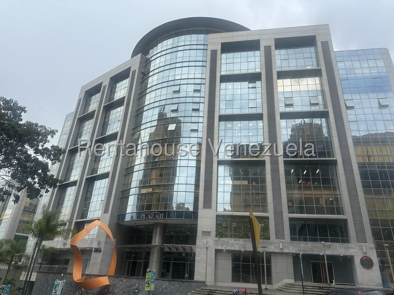 Comercial amoblado con poco uso en Santa Paula