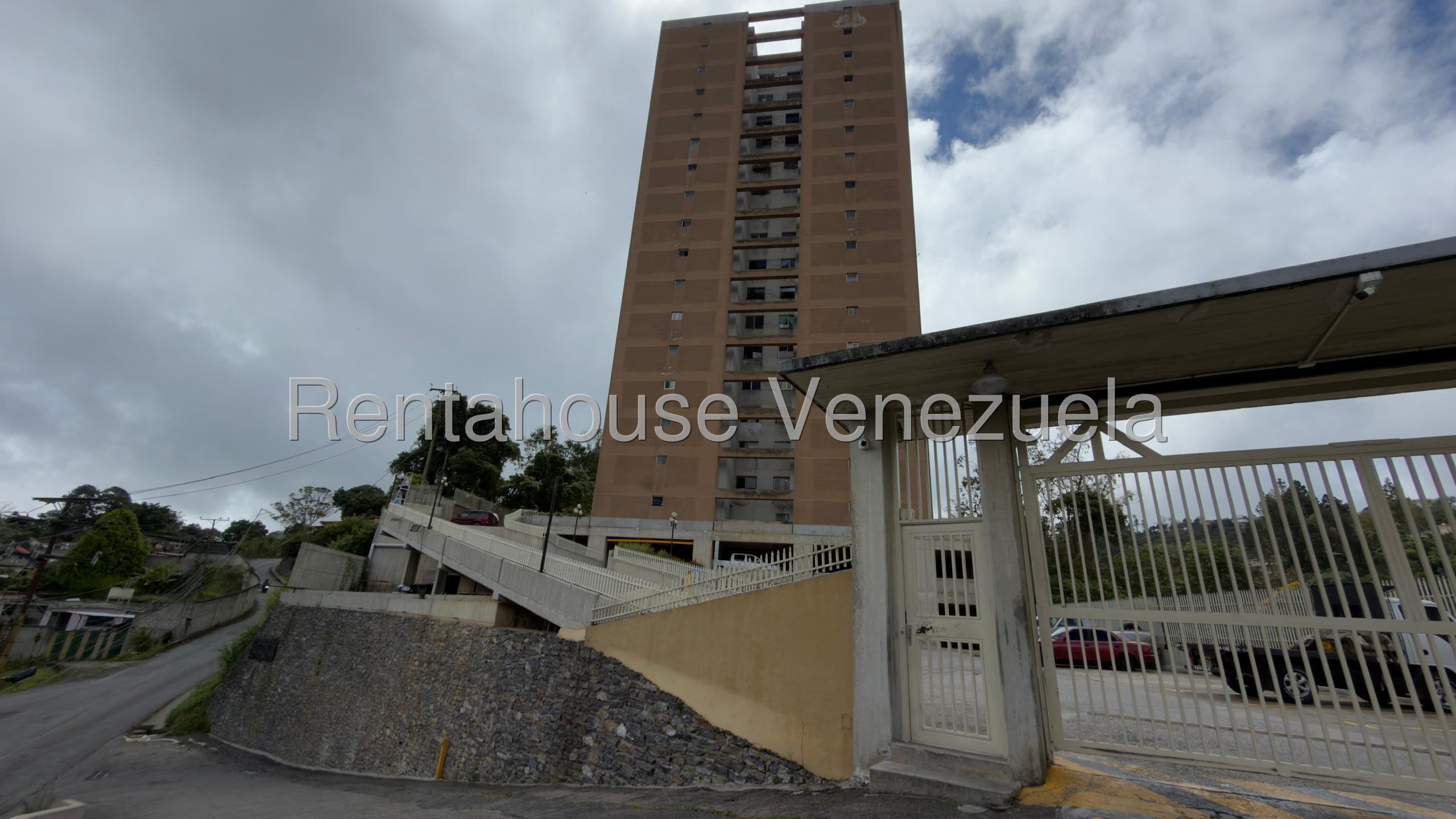 Apartamento de 4 habitaciones con agua garantizada en Los Salias