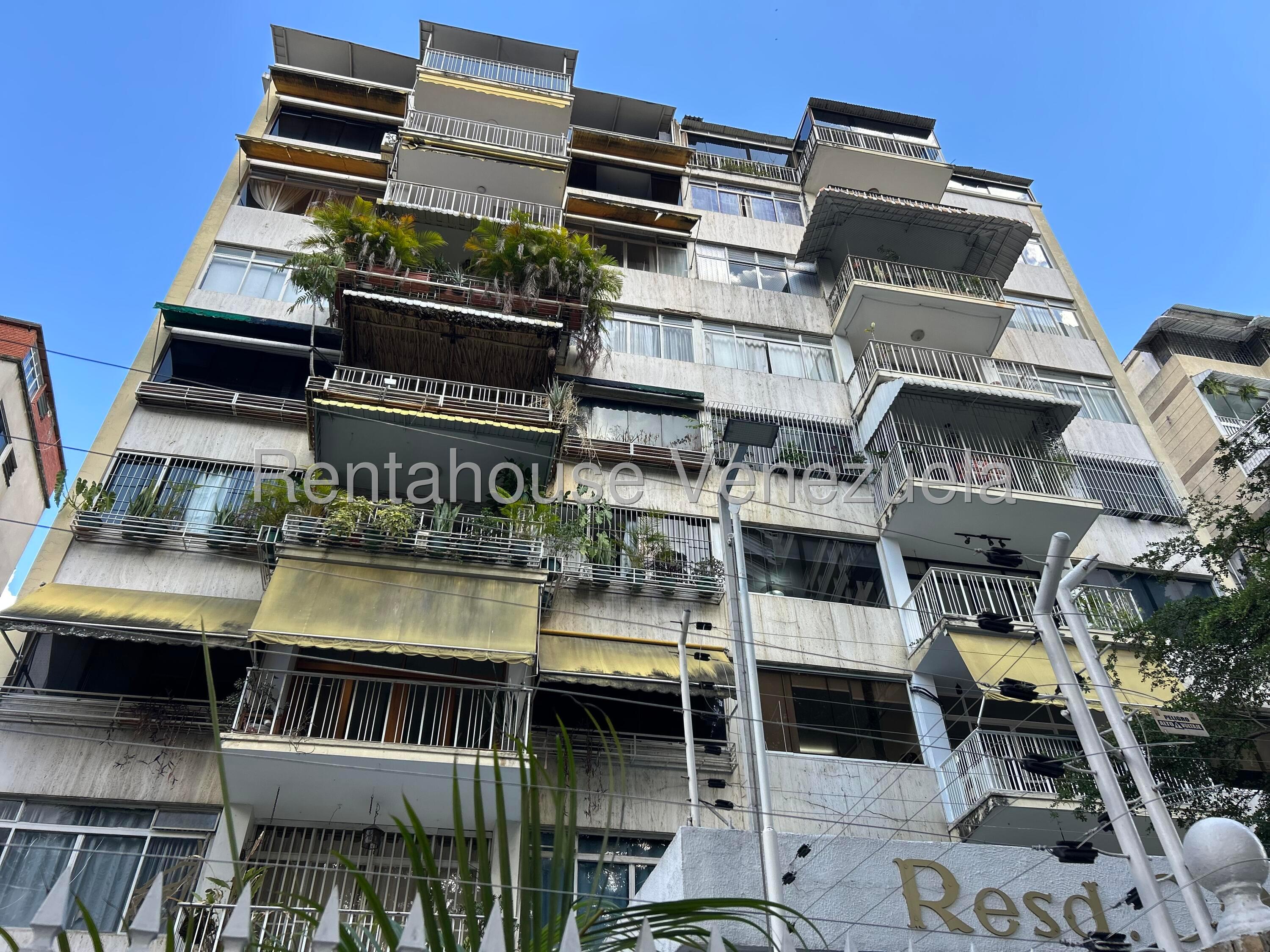 Apartamento amoblado amplio y luminoso en Los Palos Grandes