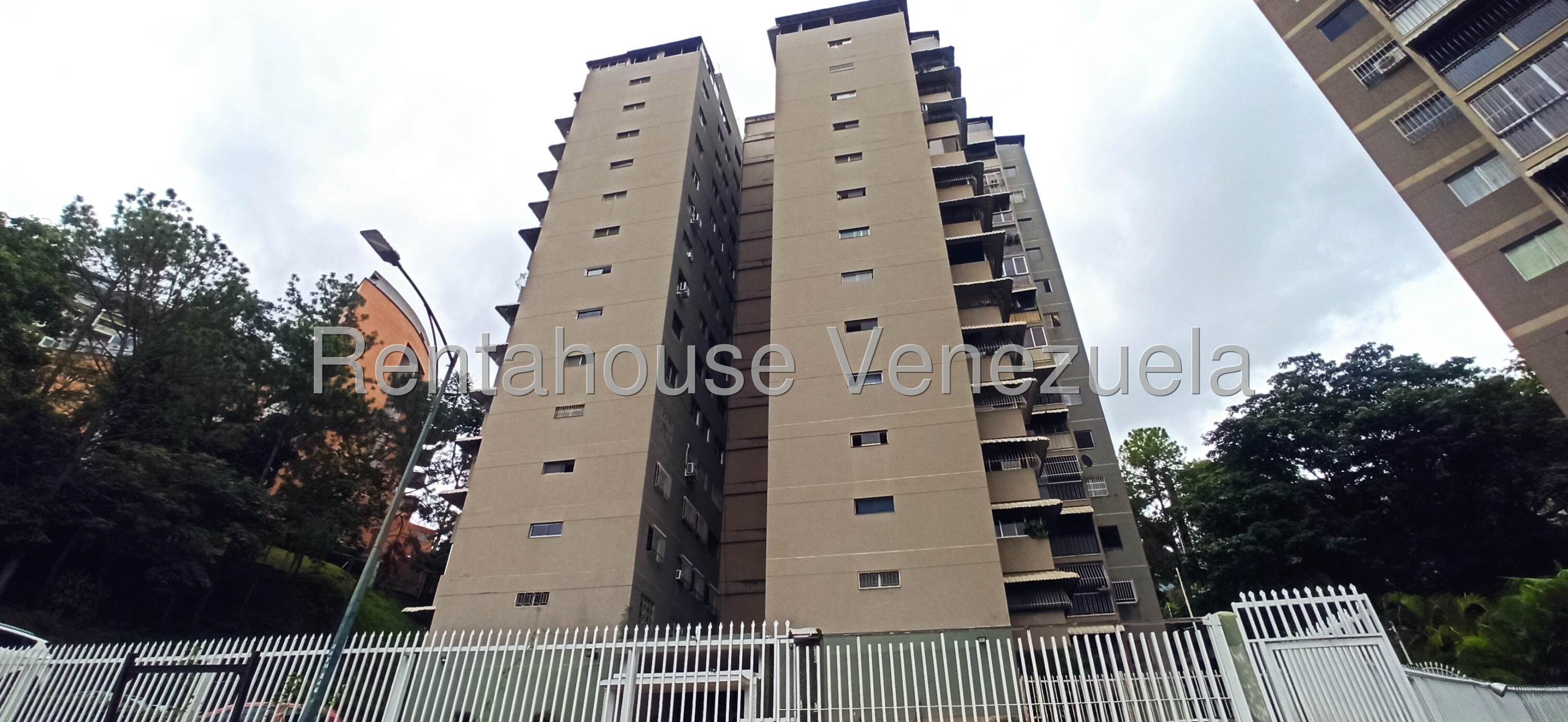 En Terrazas Club Hípico, apartamento con vista al Ávila, excelente ubicacion.