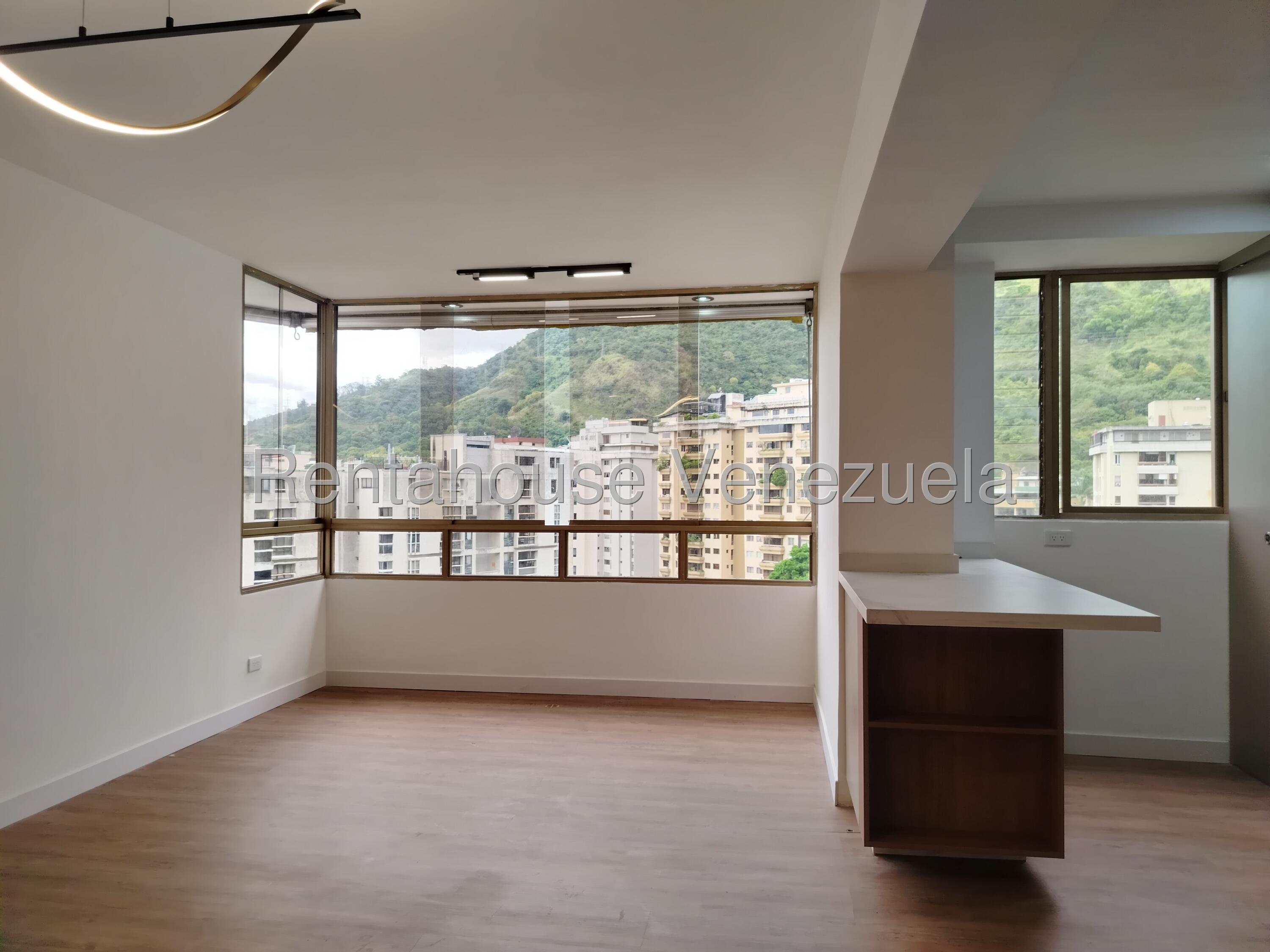 Apartamento moderno con vista al Ávila en Terrazas del Avila
