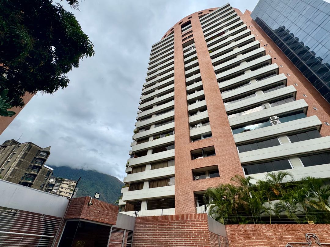 En Venta Apartamento en Los Dos Caminos. Qvadra Sebucan. Sucre Caracas