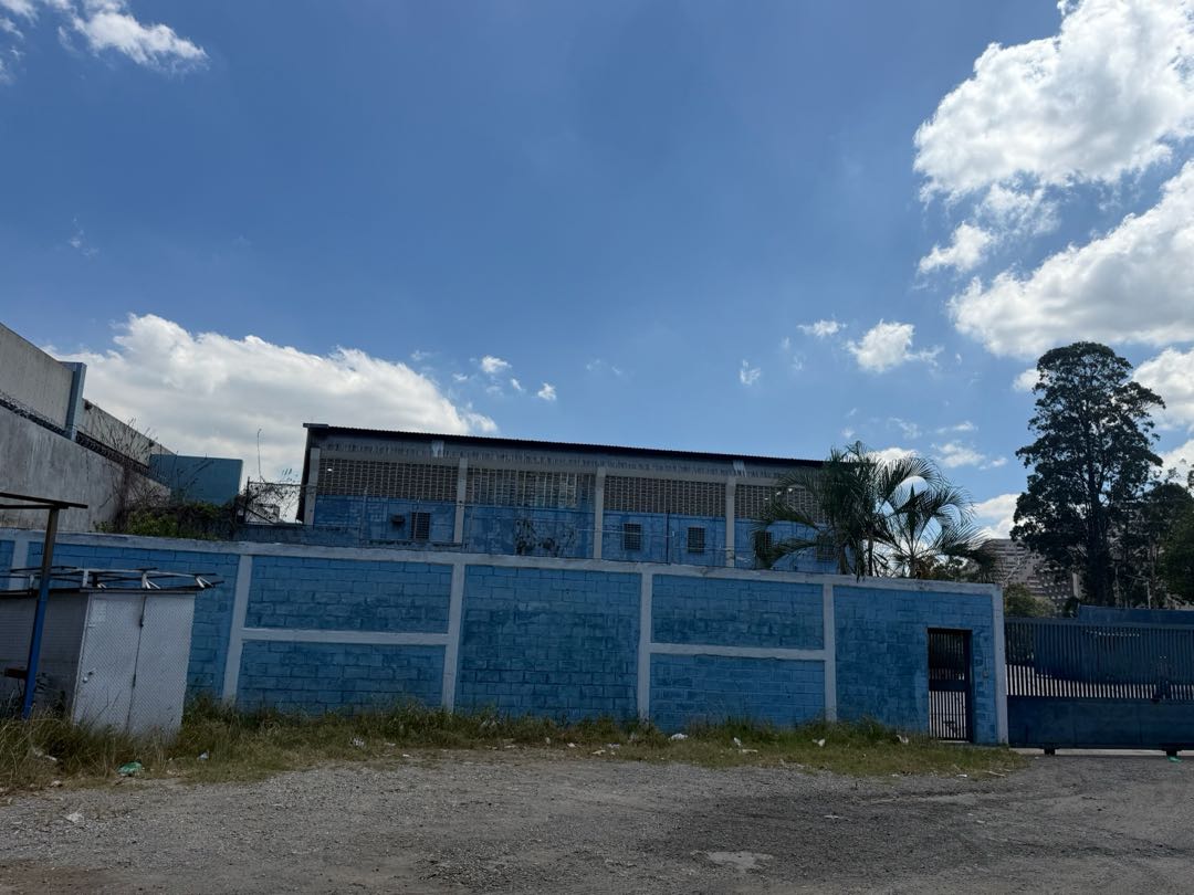 En venta galpón industrial en Antimano. Mun Libertador.Caracas