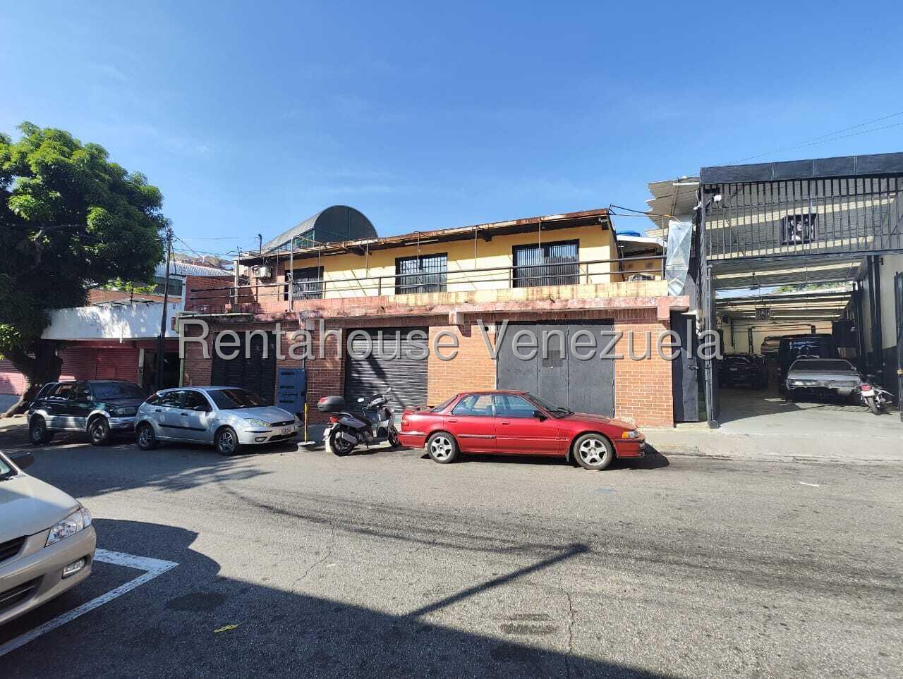Comercial con gas y trifásica en Chacao, 120 m²
