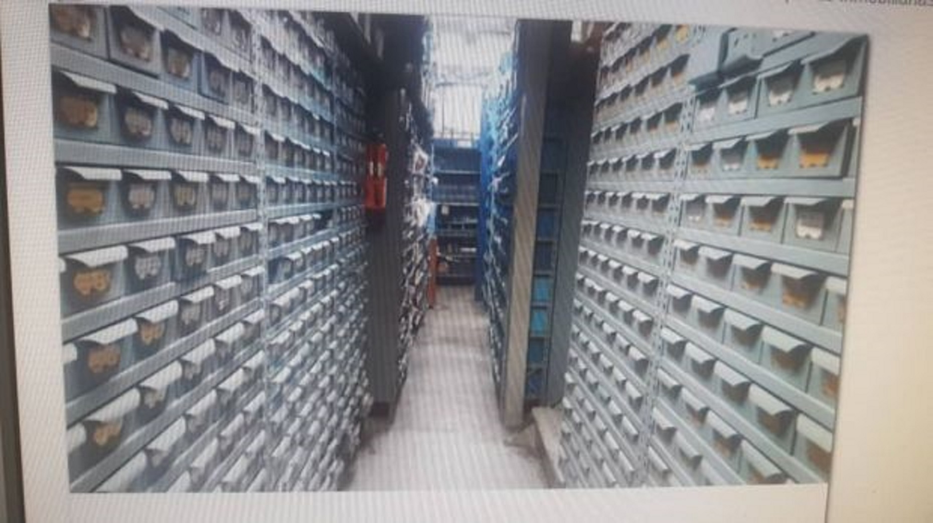 2247425521-14